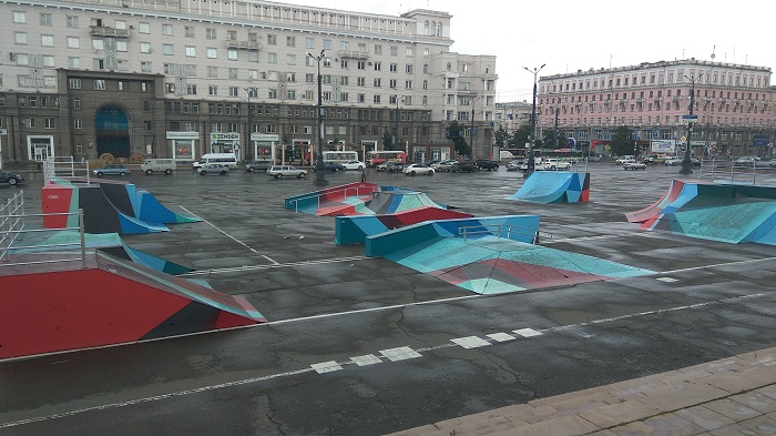 Скейт-парку на площади Революции в Челябинске ежедневно требуется осмотр и ремонт